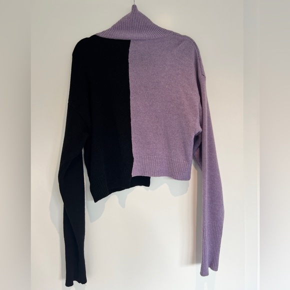 Danielle Guizio Sweater - Picture 2 of 5